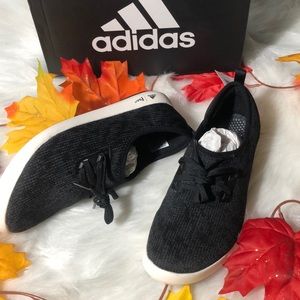 adidas Shoes - 🚨 Women’s Sneakers 🚨 adidas Shoes - 🚨 Women’s Sneakers 🚨